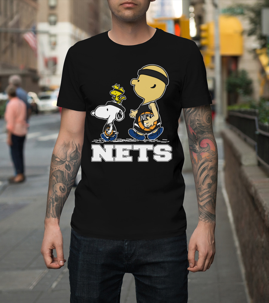 Snoopy And Woodstock Brooklyn Nets Basketball Fans T-Shirt