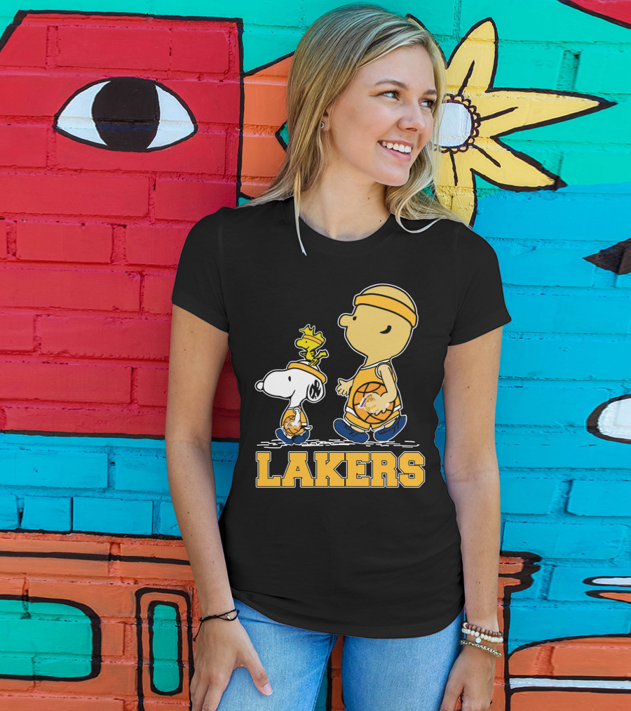 Snoopy And Woodstock With Basketballs For Los Angeles Lakers Fans T-Shirt