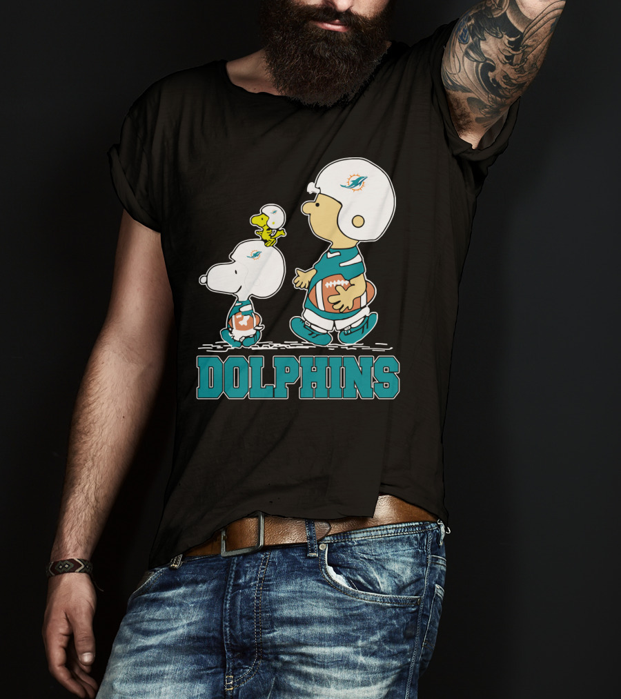 Snoopy Woodstock Charlie Brown Miami Dolphins Football Fans T-Shirt