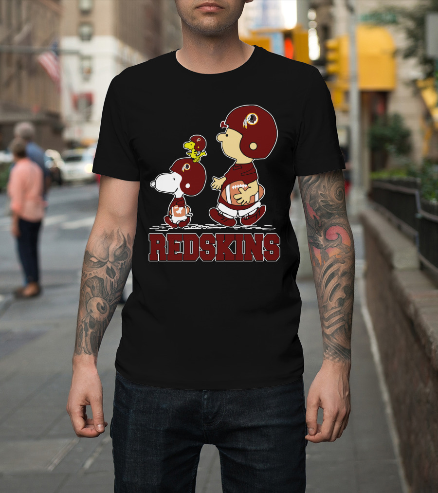 Snoopy And Woodstock Washington Redskins Football Fans T-Shirt