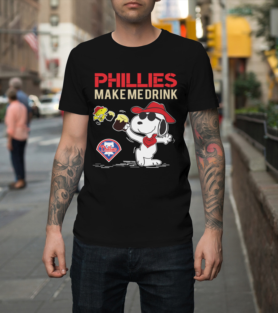 Phillies Make Me Drink Snoopy Phillies Logo And Woodstock Cheers T-Shirt