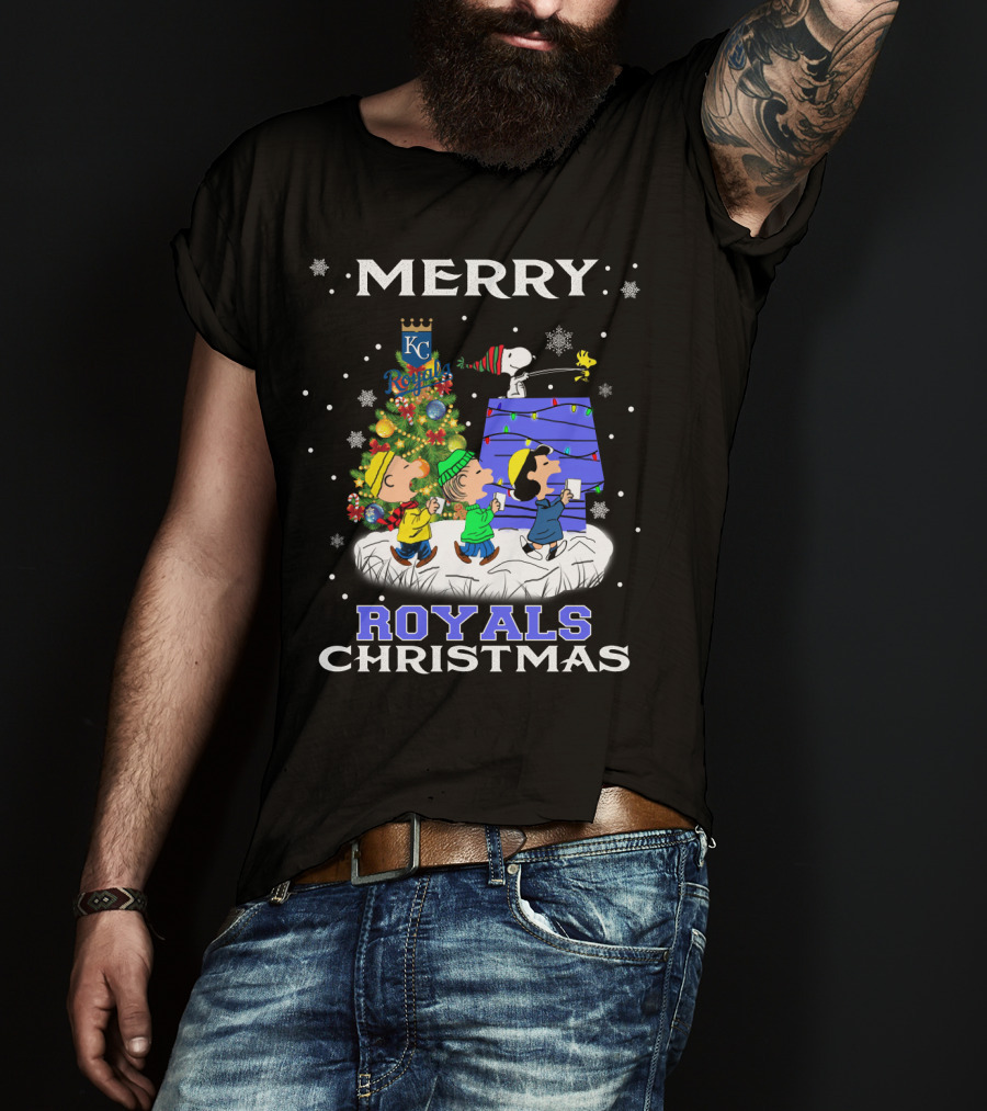 Kansas City Royals Christmas With Snoopy And Friends - Merry Festive T-Shirt