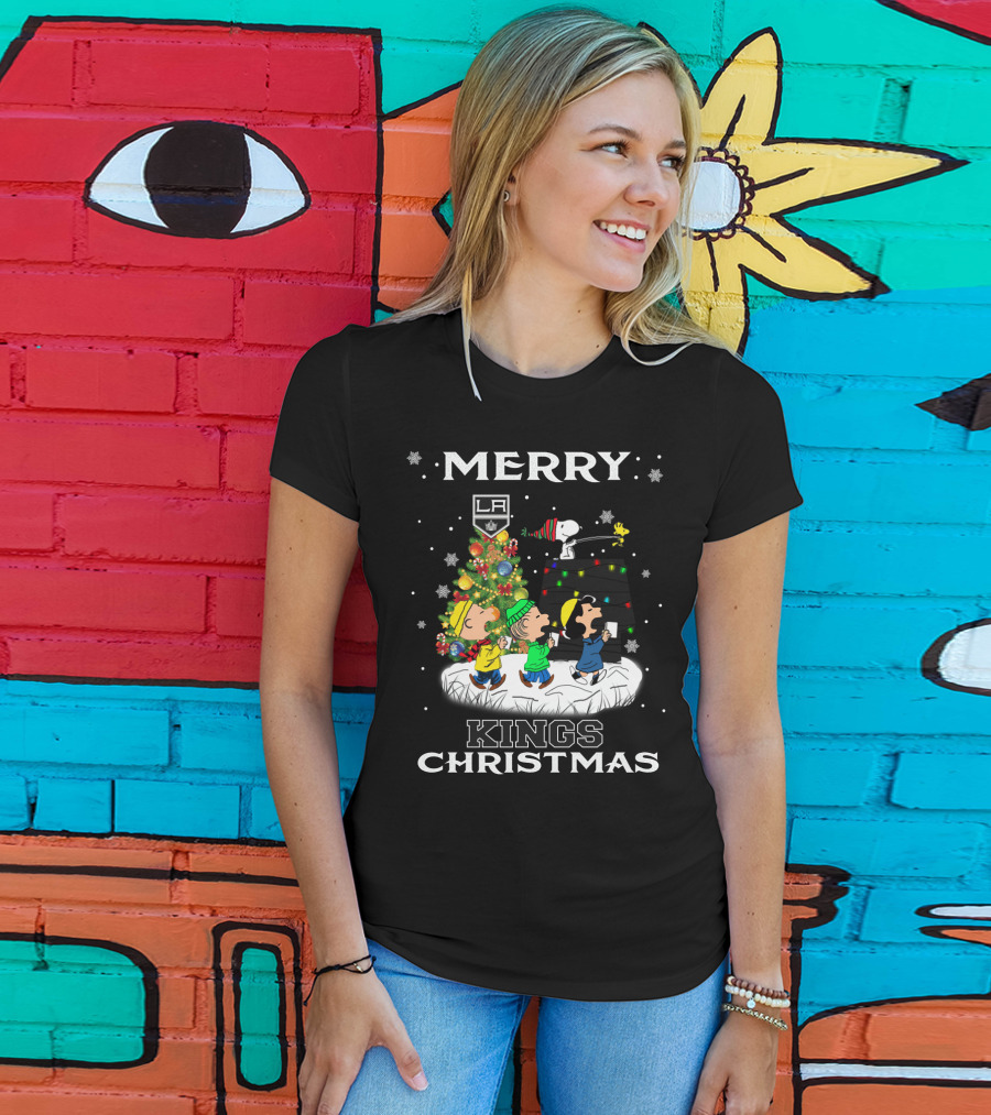 Merry Los Angeles Kings Christmas With Snoopy And Peanuts Characters T-Shirt