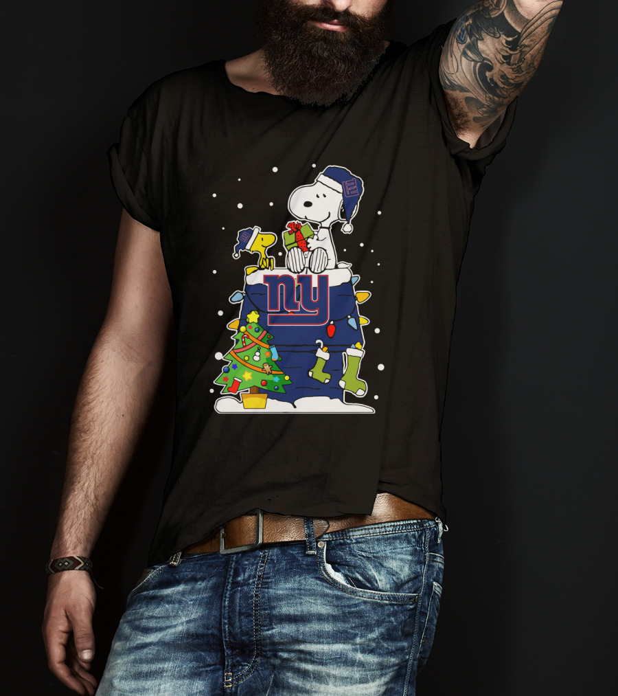 New York Giants Snoopy And Woodstock Christmas Tree Snow Winter T-Shirt