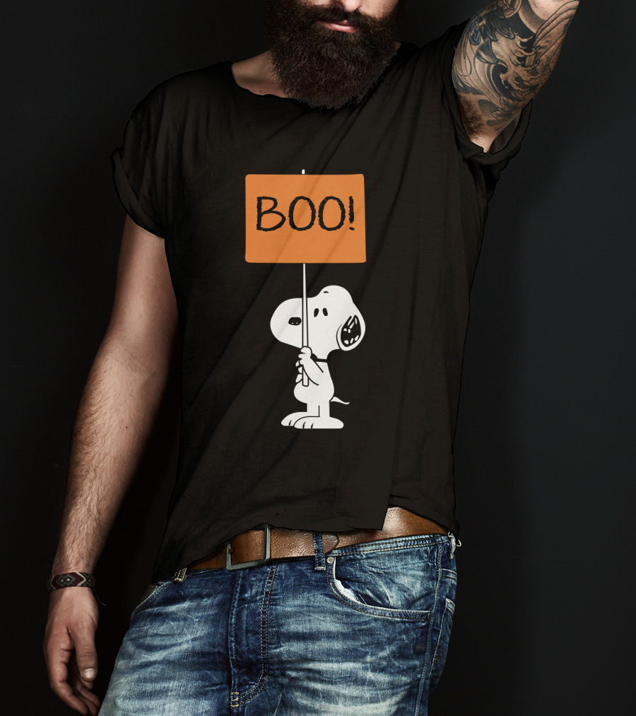 Peanuts Halloween Snoopy Holding Boo Sign T-Shirt