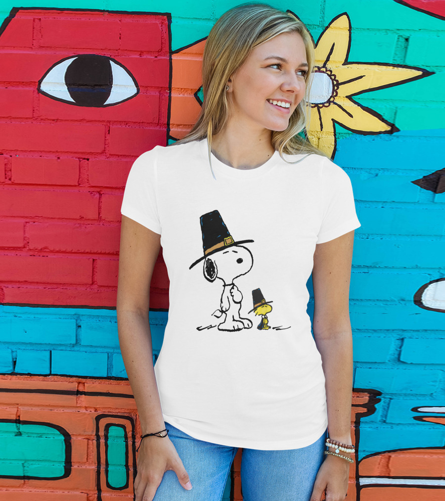 Peanuts Funny Snoopy Woodstock Thanksgiving Pilgrim Hat T-Shirt
