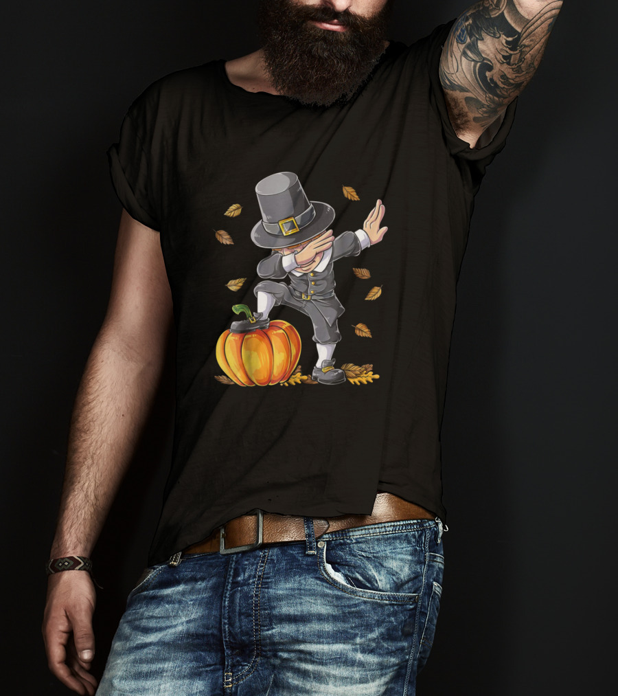 Pilgrim Dabbing On Pumpkin With Falling Autumn Leaves T-Shirt