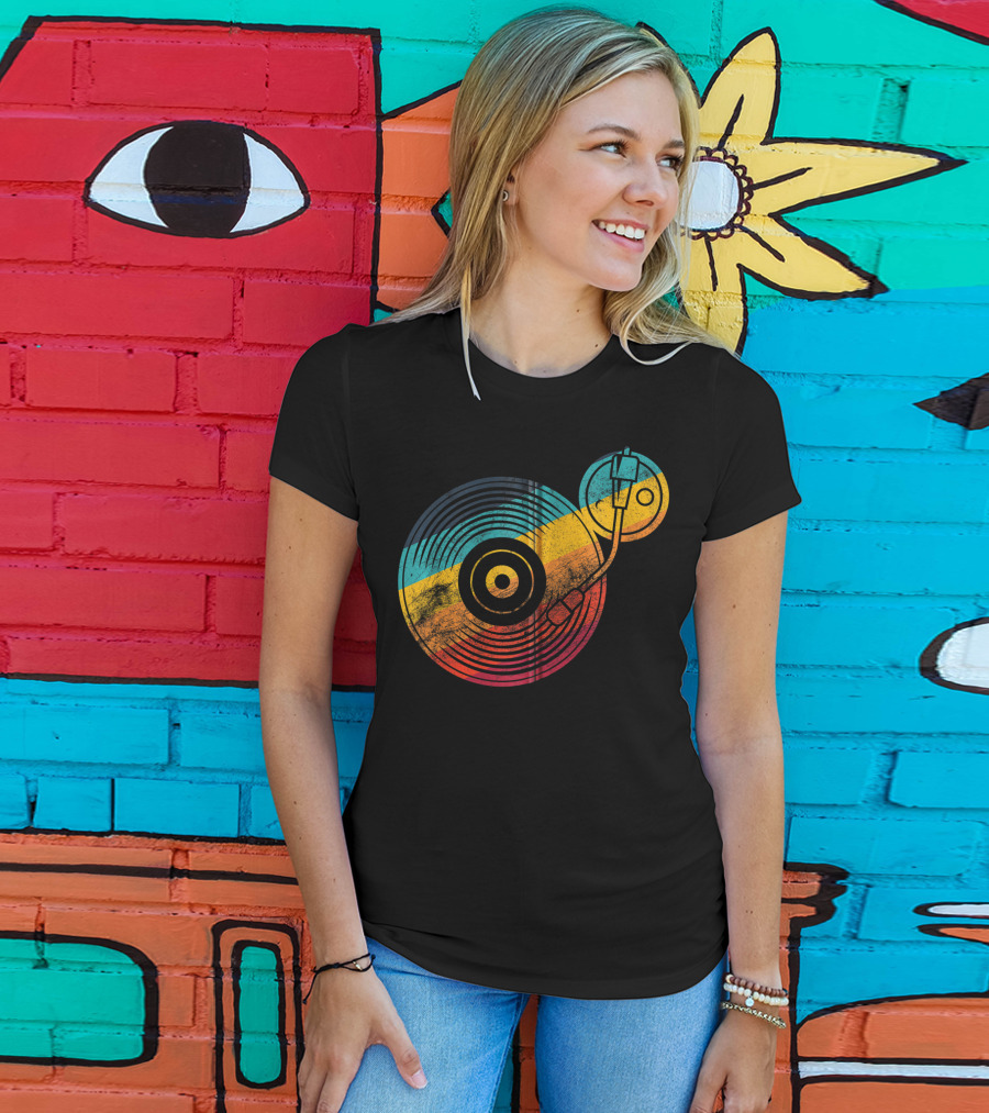 Vintage Vinyl Turntable DJ Musician LP Records T-Shirt