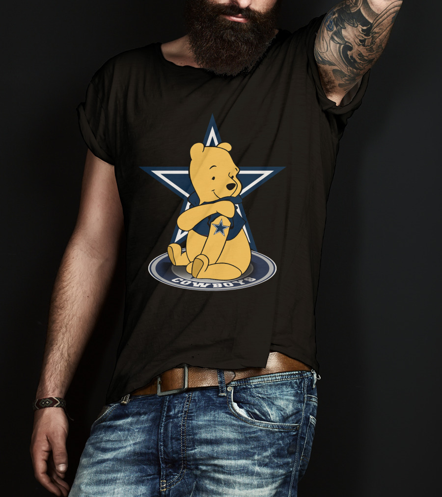 Pooh Sitting On Dallas Cowboys Star T-Shirt