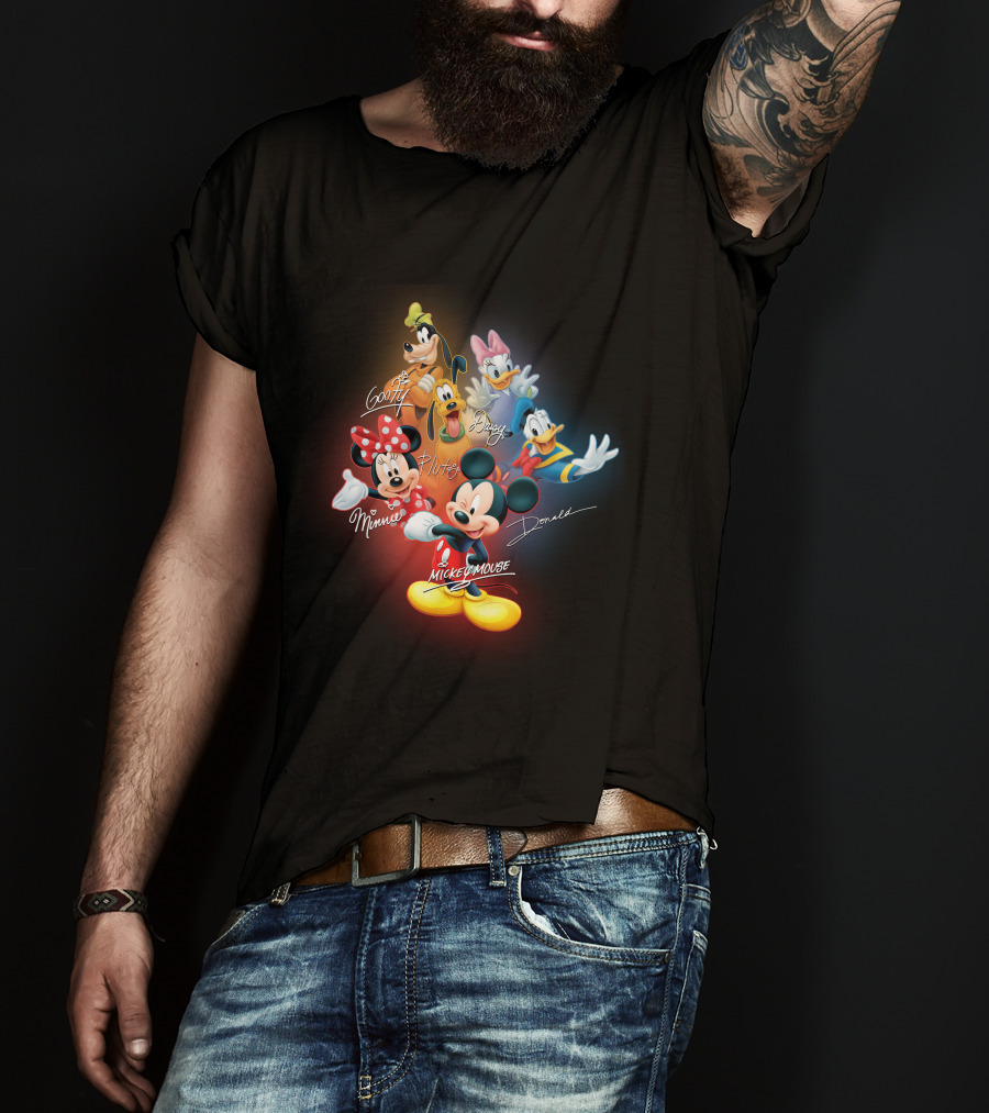 Mickey Mouse Minnie Pluto Goofy Daisy Donald Signatures T-Shirt