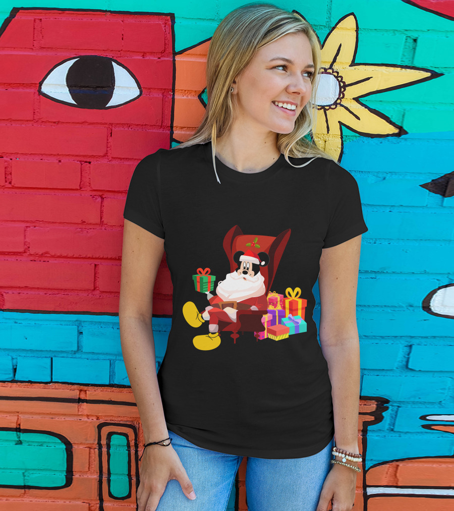 MK Santa Christmas Mickey Mouse With Gifts Iconic Disney Holiday T-Shirt