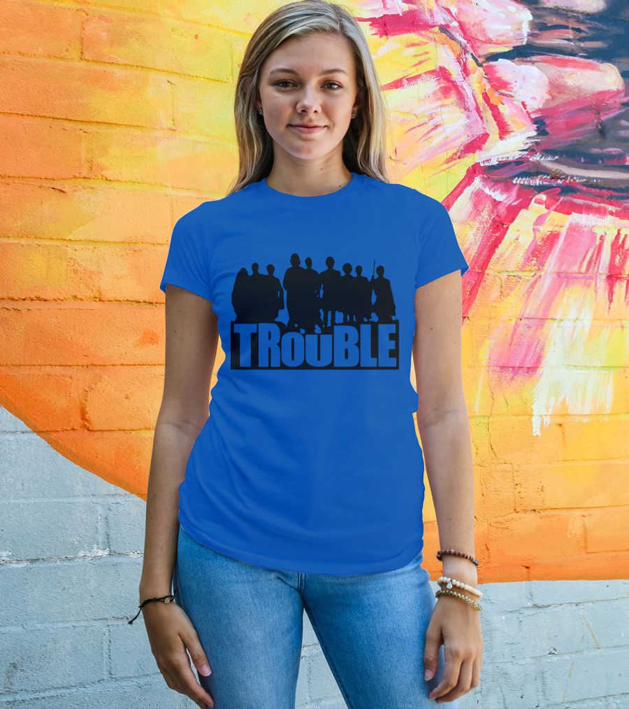 TROUBLE Silhouettes Ensemble T-Shirt