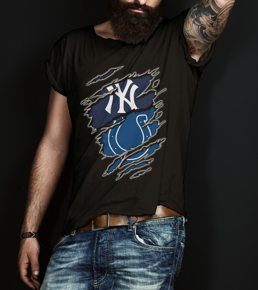 New York Yankees Logo Indianapolis Colts Horseshoe Ripped Effect T-Shirt