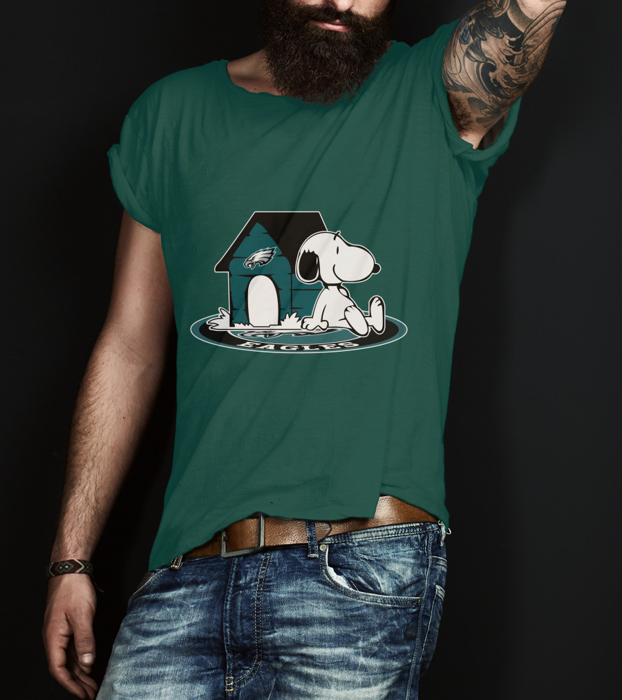 Philadelphia Eagles Snoopy Now And Forever Football Fan T-Shirt