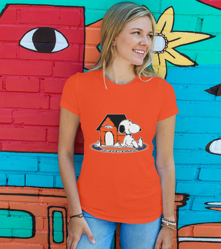 Denver Broncos Snoopy Fan Forever T-Shirt