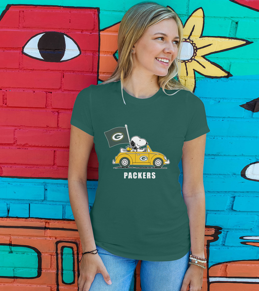 Green Bay Packers Snoopy Driving Car T-Shirt