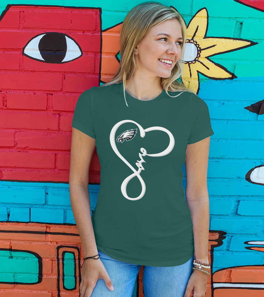 Philadelphia Eagles Love Heart T-Shirt
