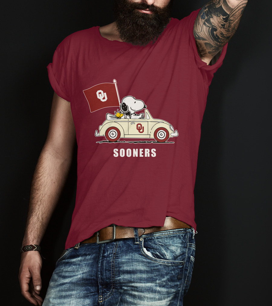 Snoopy Driving Oklahoma Sooners OU Flag Retro Car T-Shirt