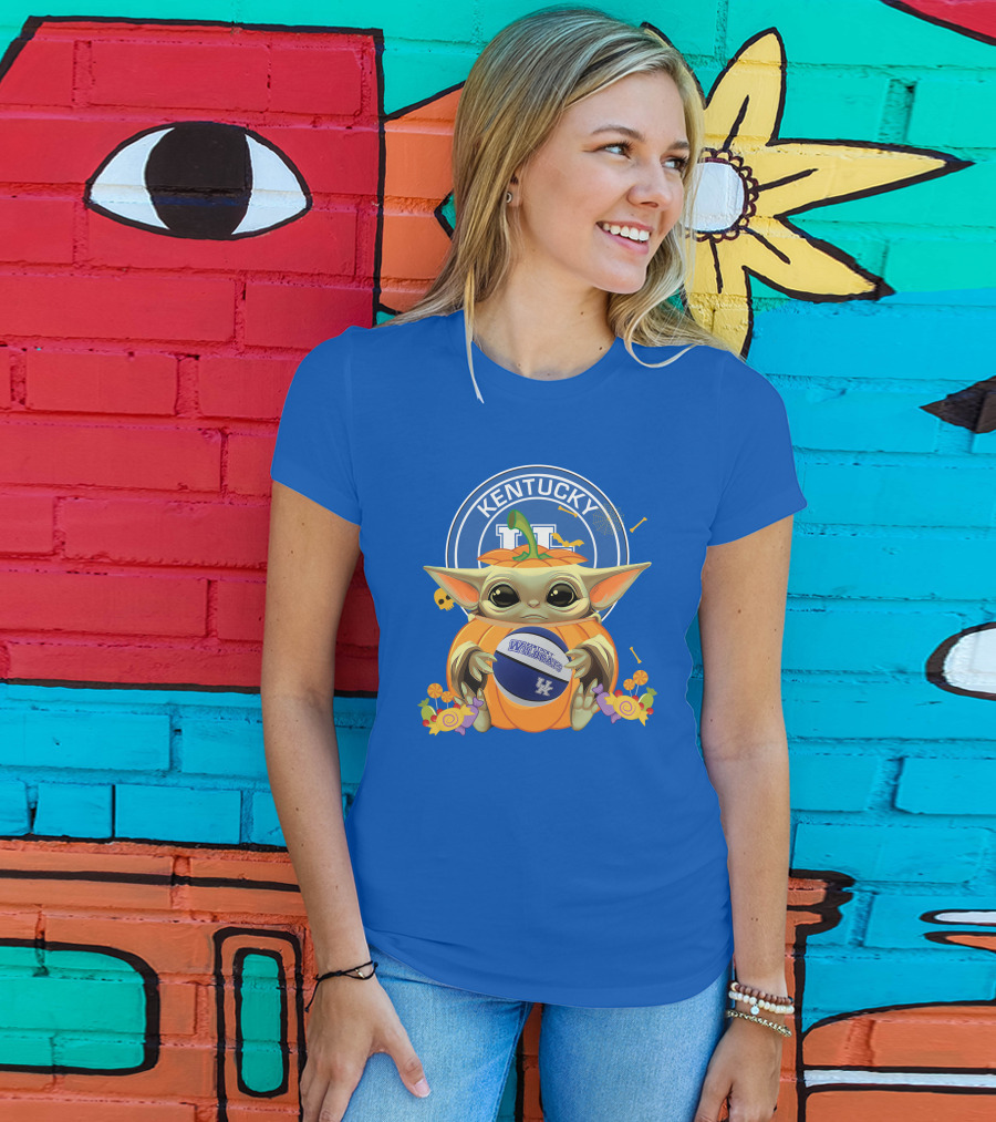 Halloween Pumpkin Baby Yoda Hug Kentucky Wildcats Basketball T-Shirt