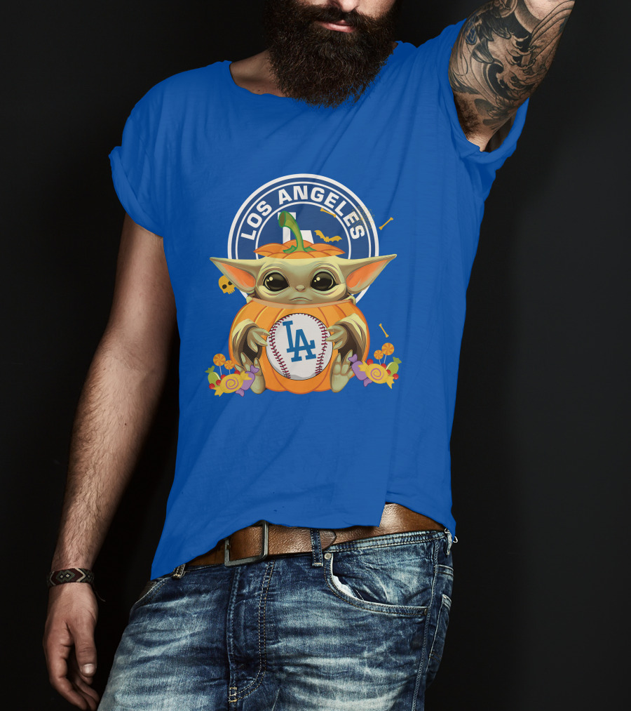 Los Angeles Dodgers Halloween Baby Yoda Hugging Pumpkin T-Shirt