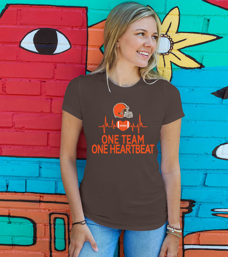 Cleveland Browns Football Helmet One Team One Heartbeat T-Shirt