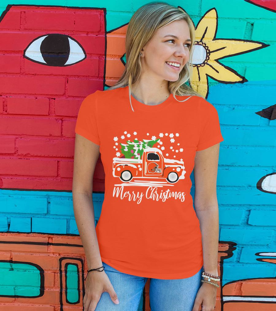 Cleveland Browns Merry Christmas Vintage Car With Christmas Tree T-Shirt