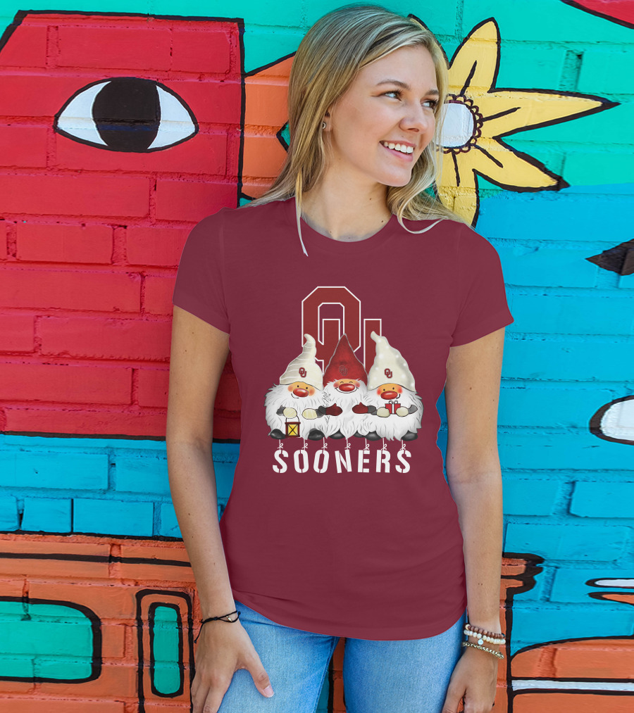 Oklahoma Sooners Christmas Gnomes Happy Holidays T-Shirt