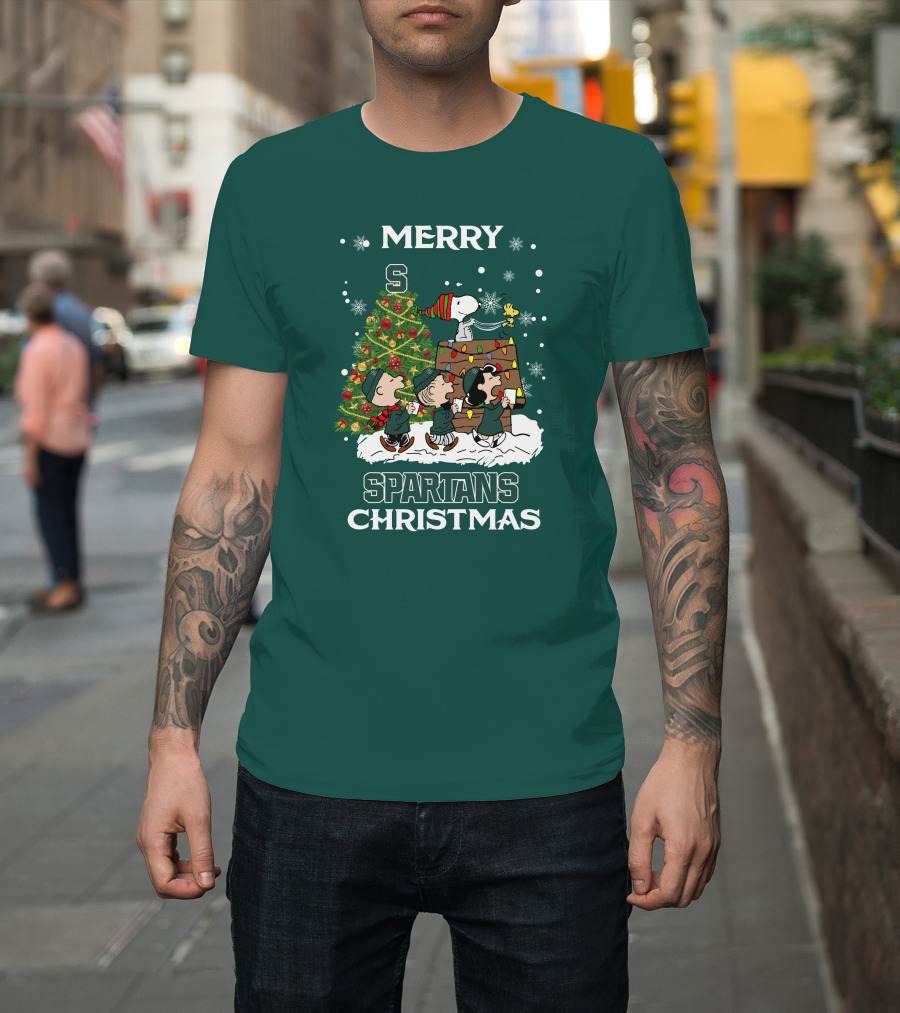 Merry Spartans Christmas Michigan State Peanuts Christmas Tree T-Shirt