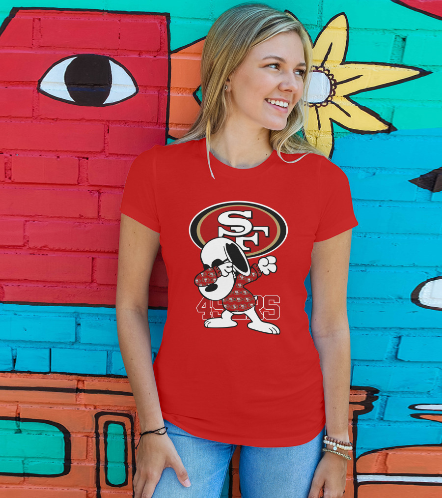 San Francisco 49ers Snoopy Dabbing SF T-Shirt