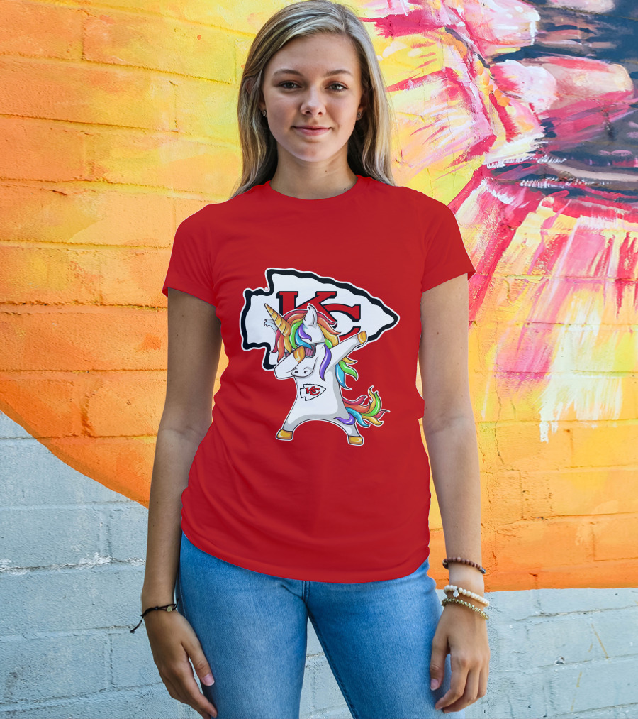 Kansas City Chiefs Unicorn Dabbing KC Logo Rainbow Mane T-Shirt