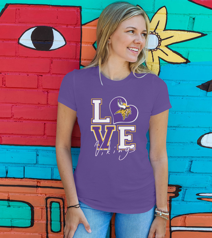 Love Minnesota Vikings Heart T-Shirt
