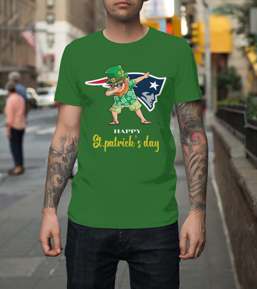 Happy St. Patrick's Day New England Patriots Dabbing Leprechaun T-Shirt