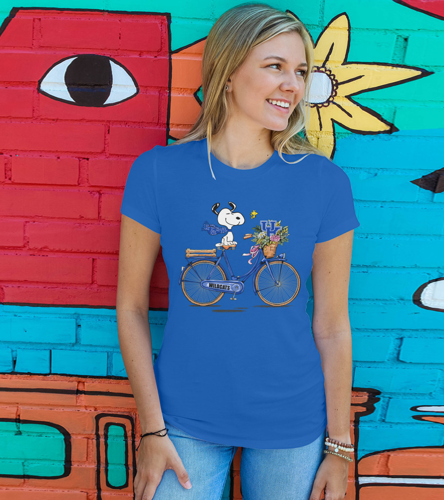 Kentucky Wildcats Snoopy On Bicycle With Flowers And UK T-Shirt
