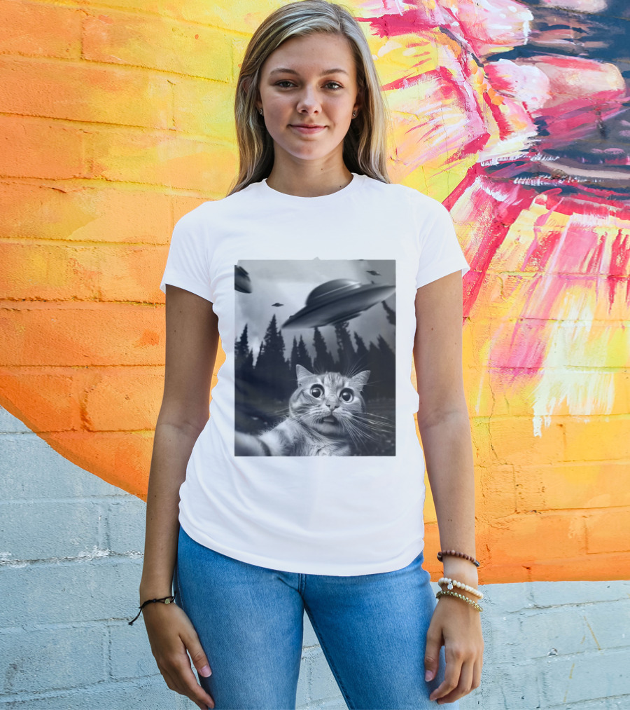 Keith Hernandez Cat Selfie Ufos Forest Scene T-Shirt