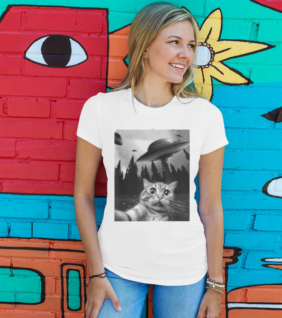 Keith Hernandez Cat Selfie Ufos Forest Scene T-Shirt