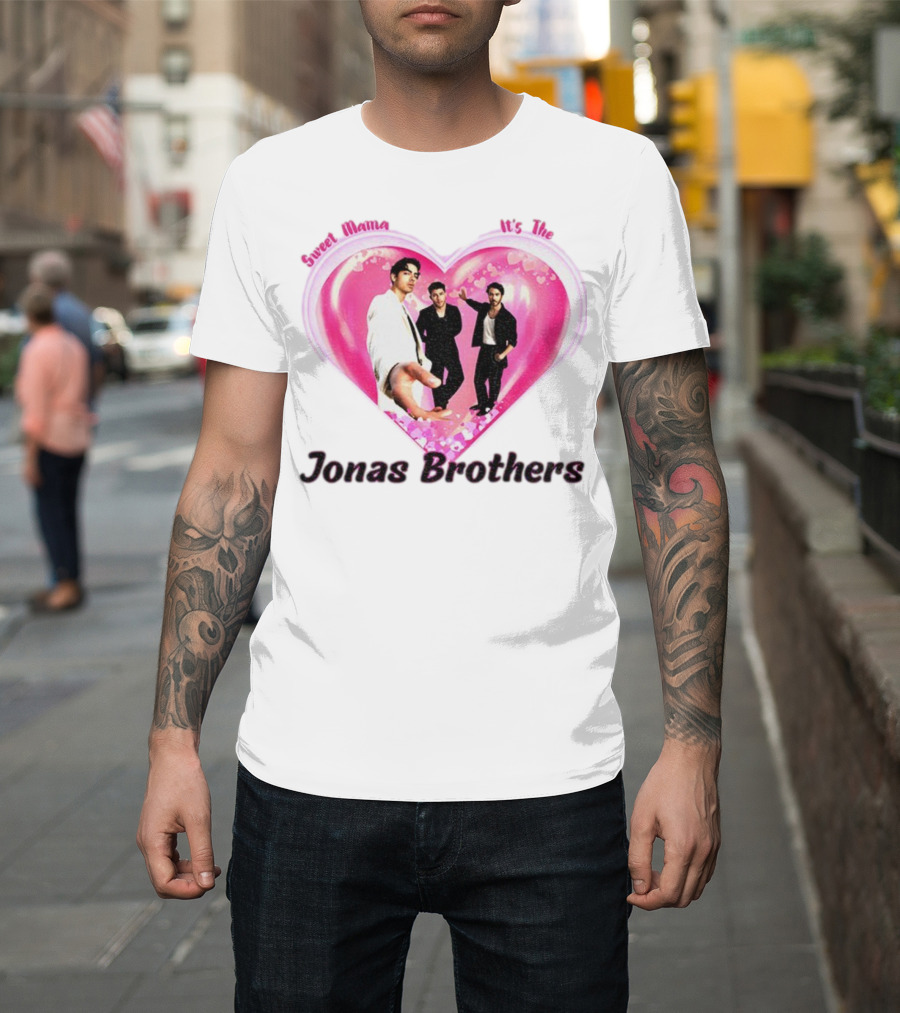Sweet Mama It's The Jonas Brothers Boyband Vintage Heart Design T-Shirt