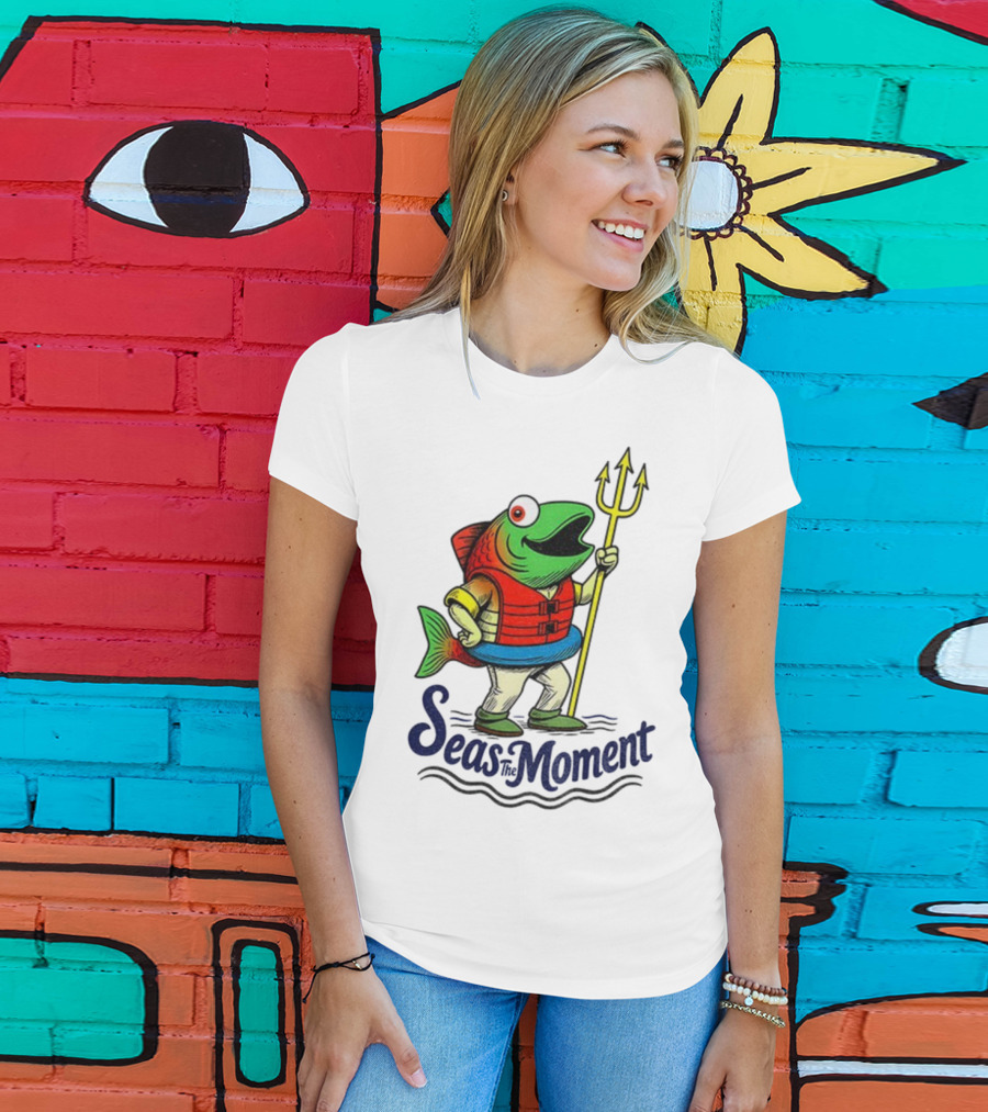 Seas The Moment Humpy Salmon Holding Trident Seattle Mariners MLB Baseball Fan Apparel T-Shirt