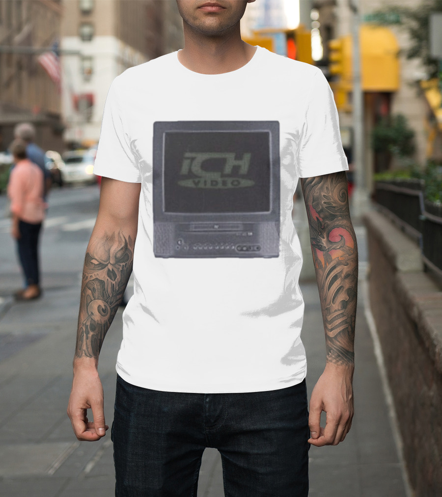 ICHpig Vintage TV Screen Iconic Design T-Shirt