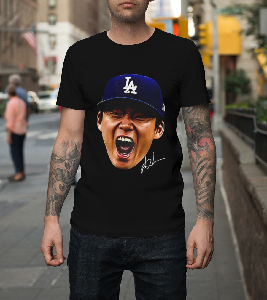 Yoshinobu Yamamoto LA Cap Big Head World Series Champions 2025 Signature T-Shirt