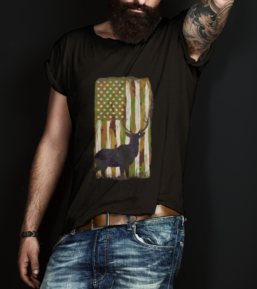Camo Buck American Flag Camouflage Silhouette T-Shirt
