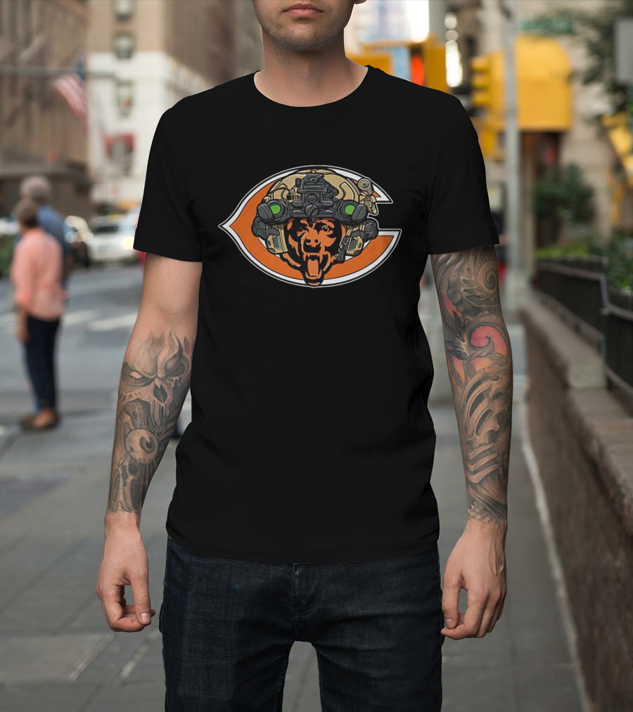 Chicago Bears Military-Themed Emblem Football Team Merchandise T-Shirt