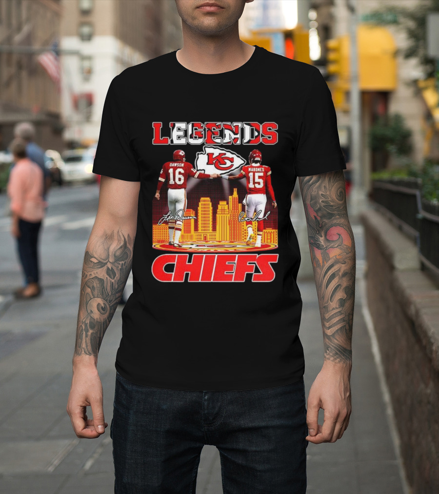 Len Dawson Patrick Mahomes Kansas City Chiefs Legends Signatures T-Shirt