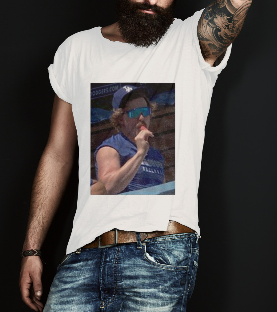 Dodgers Kike Hernandez Eating Popsicle Photo With LA Cap T-Shirt