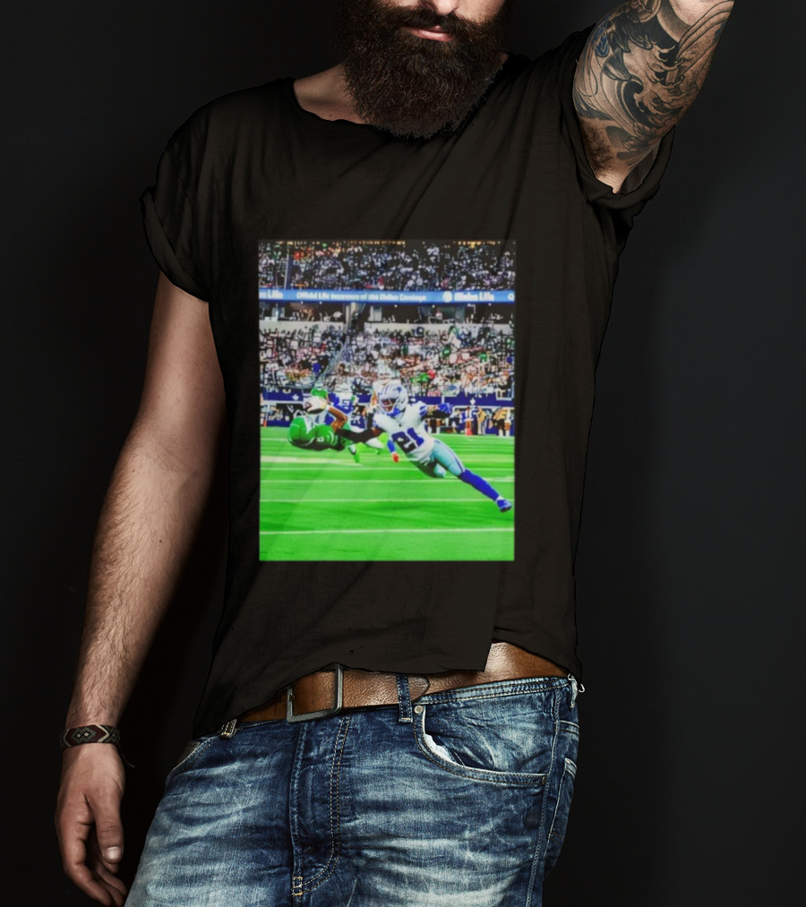 Evonta Smith Spectacular Leap Against Cowboys T-Shirt