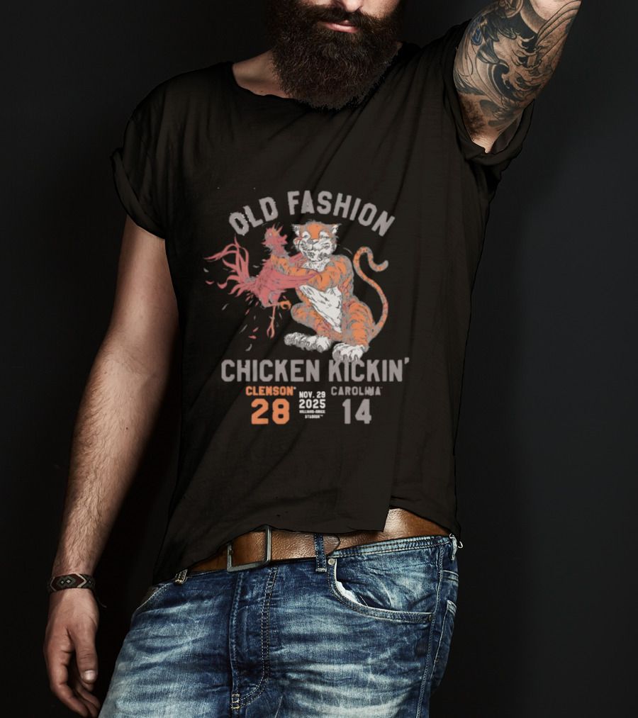 Old Fashion Chicken Kickin’ Carolina Mascots 25 14 T-Shirt