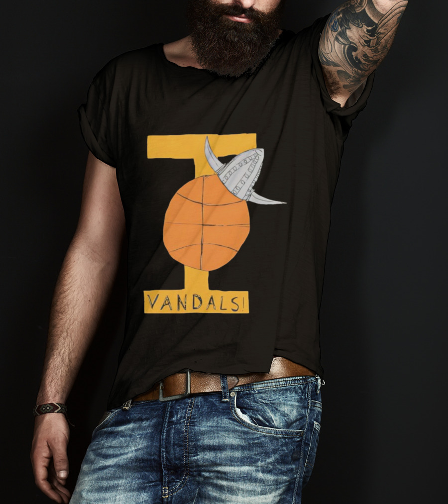 I Vandals Basketball Viking Helmet Graphic T-Shirt