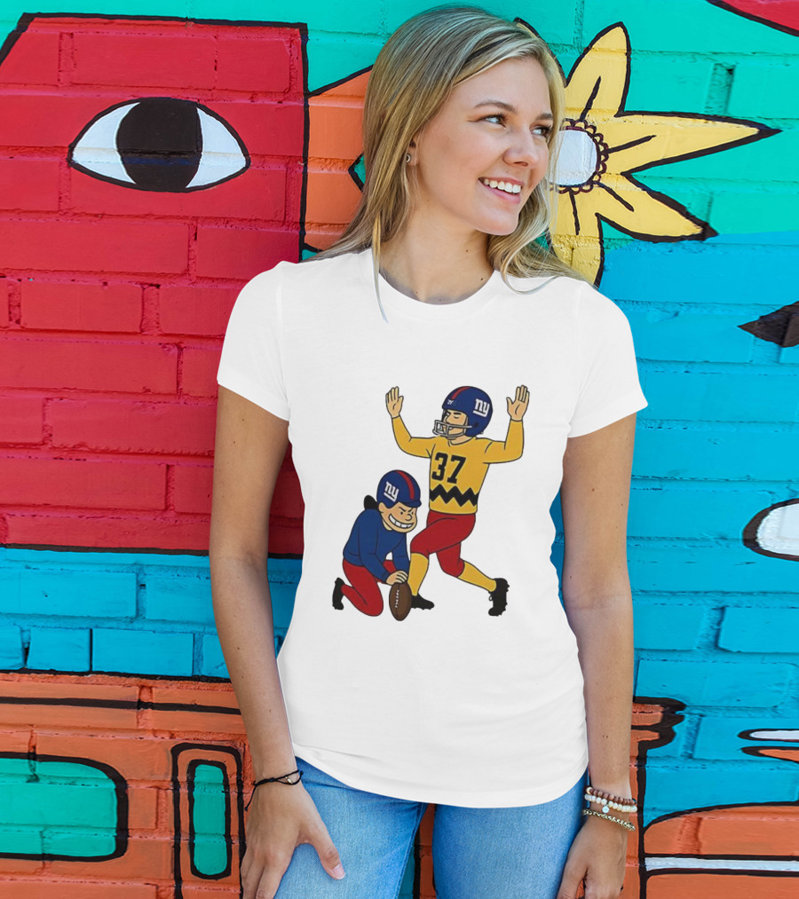 Younghoe Koo Charlie Brown Giants Football Kicker Miss Meme 37 T-Shirt