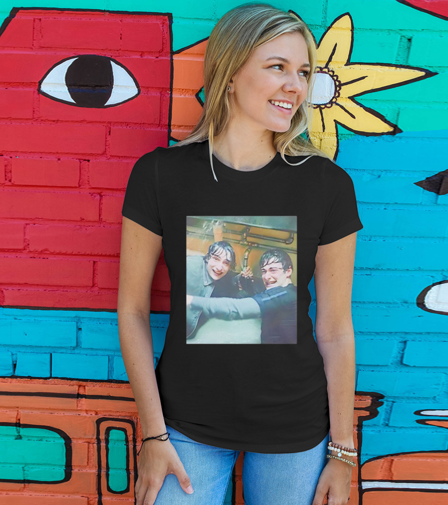Mr Whatsit Will And Mike Stranger Things Photo Funny Wet Sink Scene T-Shirt