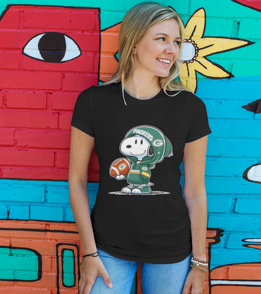 Snoopy Packers Football Green Bay Fan Swea Football T-Shirt
