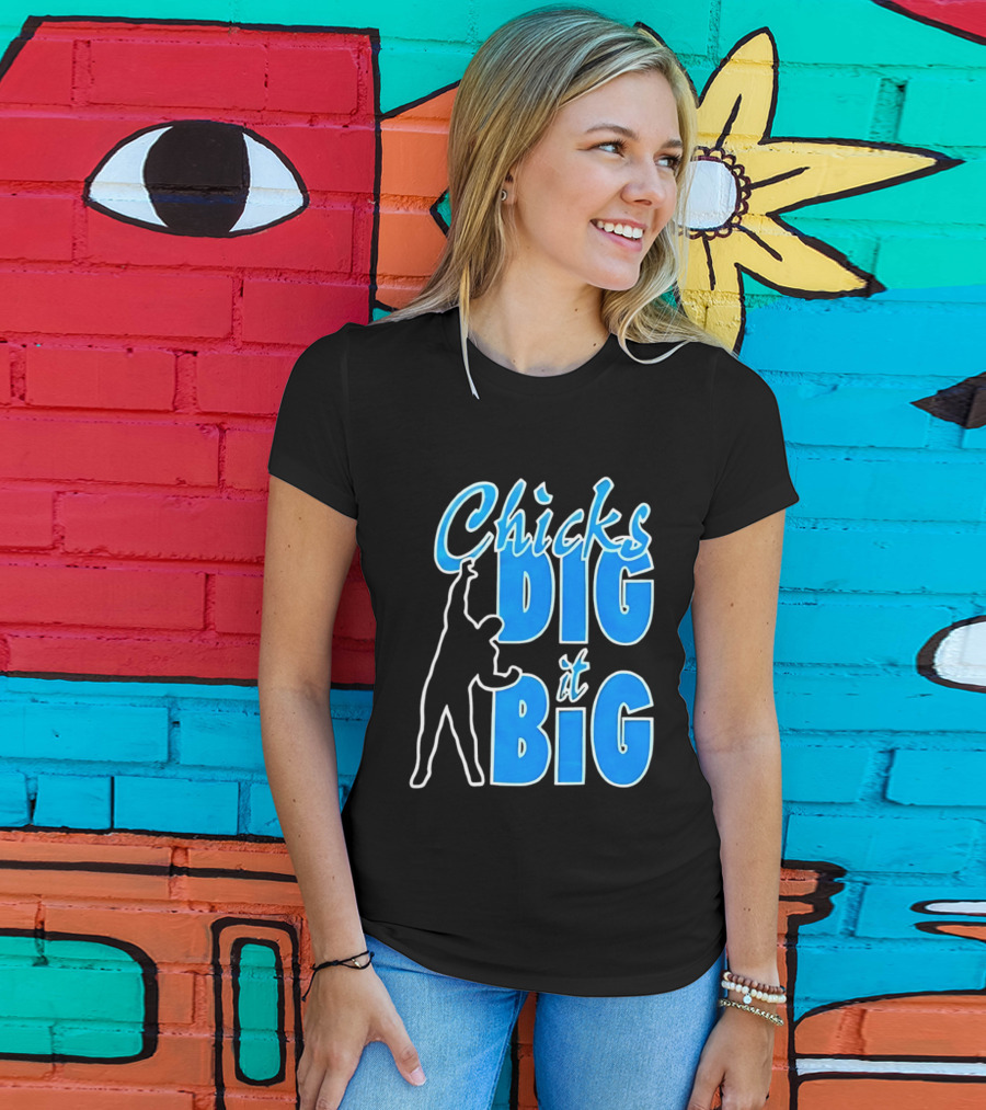 WWE Chicks Dig It Big Silhouette Gesture T-Shirt